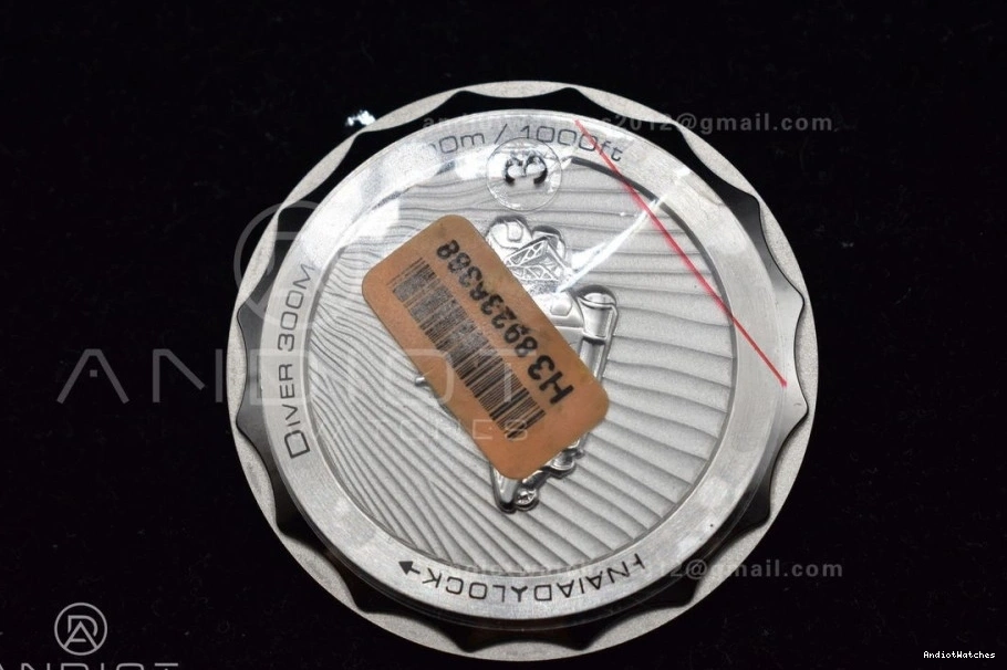 On ModernLook 1:1 300M Black Diver Dial Bracelet A Edition Ceramic SS 1082 Seamaster VSF Black Best 0311